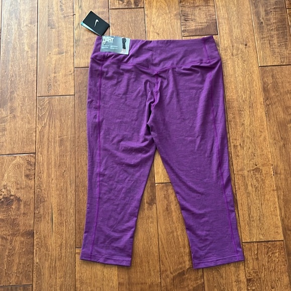 NWT Nike Legend 2.0 Tight Fit Size XL - Picture 11 of 13